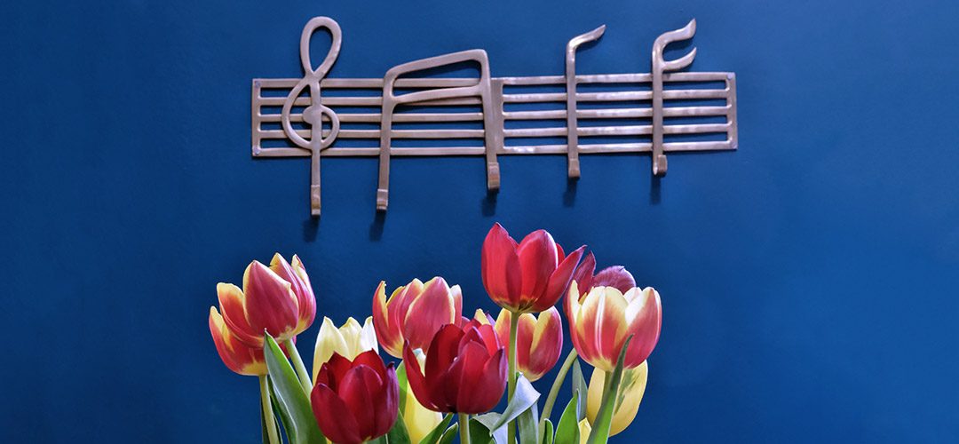 Music hooks and flowers